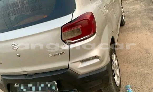 Acheter Occasion Voiture Suzuki Sidekick Blanc à Chissamba, Bie