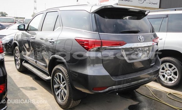 Comprar Importar Toyota Fortuner Outro Carro em Import - Dubai em Bengo Province Comprar Importar Toyota Fortuner Outro Carro em Import - Dubai em Bengo Province