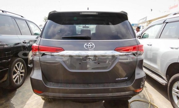 Comprar Importar Toyota Fortuner Outro Carro em Import - Dubai em Bengo Province Comprar Importar Toyota Fortuner Outro Carro em Import - Dubai em Bengo Province