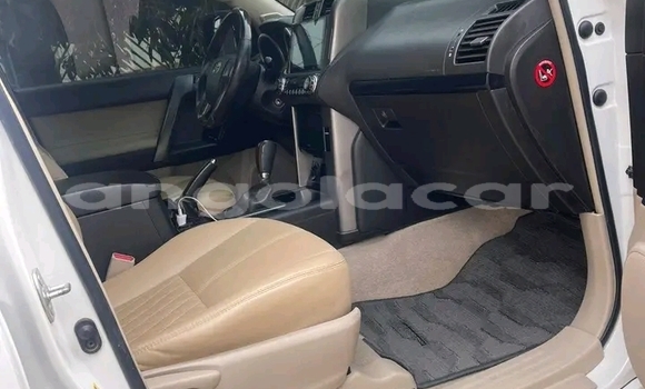 Comprar Usado Toyota Land Cruiser Prado Branco Carro em Camacupa em Bie Comprar Usado Toyota Land Cruiser Prado Branco Carro em Camacupa em Bie