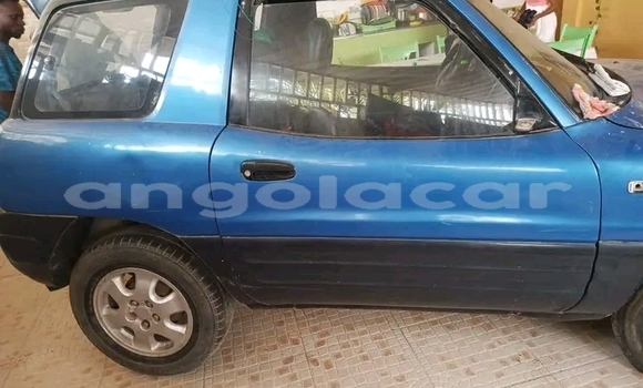 Comprar Usado Toyota RAV4 Azul Carro em Camacupa em Bie Comprar Usado Toyota RAV4 Azul Carro em Camacupa em Bie