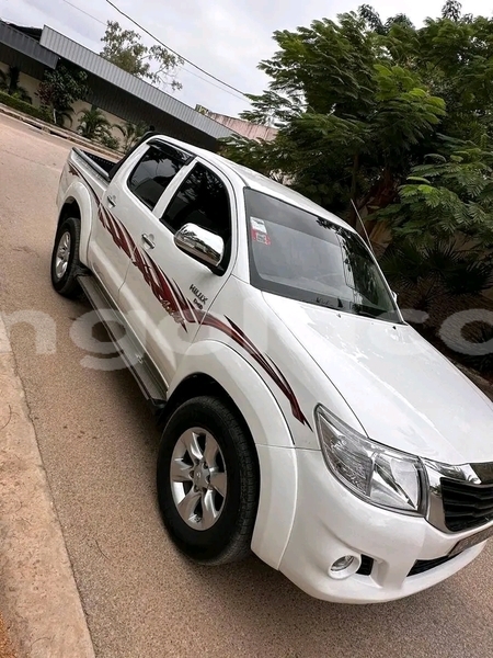 Big with watermark toyota hilux bie chissamba 38647