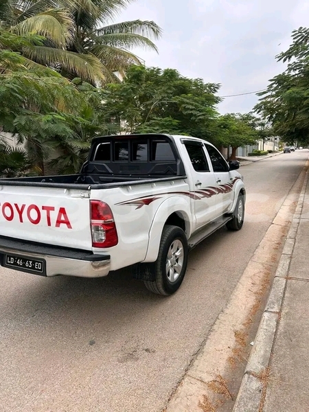 Big with watermark toyota hilux bie chissamba 38647