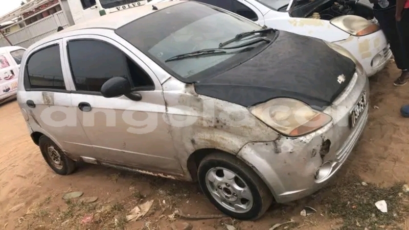 Big with watermark chevrolet spark uige camabatela 38650