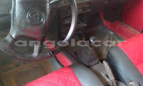 Acheter Occasion Voiture Toyota Corolla Rouge à Camabatela, Uige Acheter Occasion Voiture Toyota Corolla Rouge à Camabatela, Uige