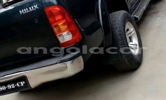 Comprar Usado Toyota Hilux Preto Carro em Camabatela em Uige