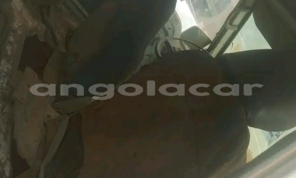 Comprar Usado Toyota Hiace Outro Carro em Menongue em Kuando Kubango Comprar Usado Toyota Hiace Outro Carro em Menongue em Kuando Kubango