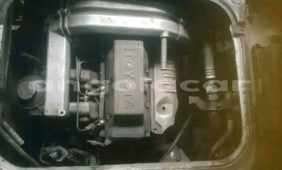 Comprar Usado Toyota Coaster Branco Carro em Luau em Moxico Comprar Usado Toyota Coaster Branco Carro em Luau em Moxico