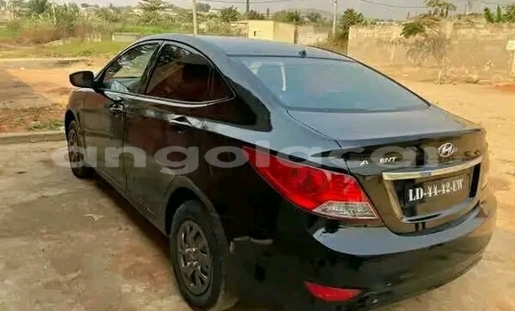 Buy Used Hyundai Accent Silver Car in Luena in Moxico Buy Used Hyundai Accent Silver Car in Luena in Moxico