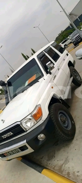 Big with watermark toyota land cruiser uige camabatela 38666