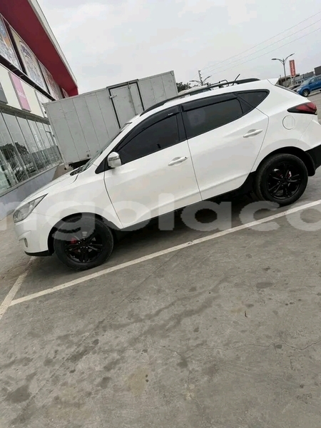 Big with watermark hyundai tucson bie camacupa 38677