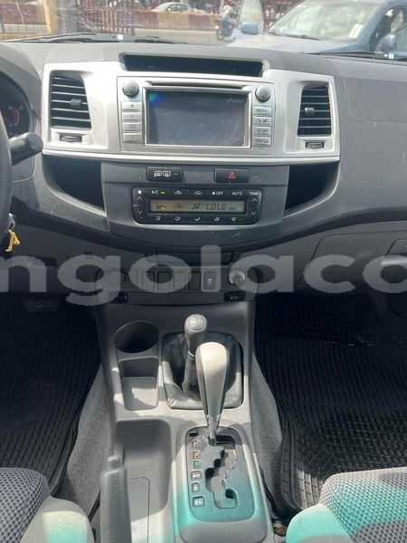 Big with watermark toyota hilux luanda province luanda 38700