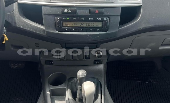Acheter Occasion Voiture Toyota Hilux Blanc à Luanda, Province de Luanda Acheter Occasion Voiture Toyota Hilux Blanc à Luanda, Province de Luanda