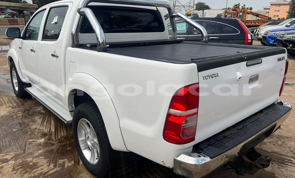 Acheter Occasion Voiture Toyota Hilux Blanc à Luanda, Province de Luanda Acheter Occasion Voiture Toyota Hilux Blanc à Luanda, Province de Luanda