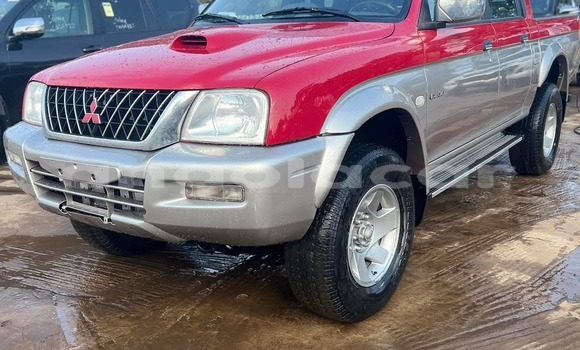 Comprar Usado Mitsubishi L200 Vermelho Carro em Luanda em Luanda Province Comprar Usado Mitsubishi L200 Vermelho Carro em Luanda em Luanda Province