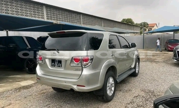Buy Used Toyota Fortuner Other Car in Luanda in Luanda Province Buy Used Toyota Fortuner Other Car in Luanda in Luanda Province