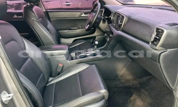 Buy Used Kia Sportage Silver Car in Luanda in Luanda Province Buy Used Kia Sportage Silver Car in Luanda in Luanda Province
