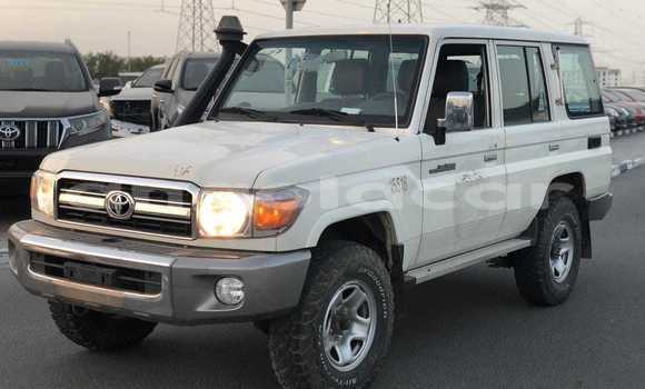 Comprar Usado Toyota Land Cruiser Branco Carro em Luanda em Luanda Province Comprar Usado Toyota Land Cruiser Branco Carro em Luanda em Luanda Province