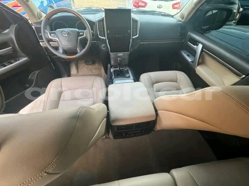 Big with watermark toyota land cruiser luanda province luanda 38763