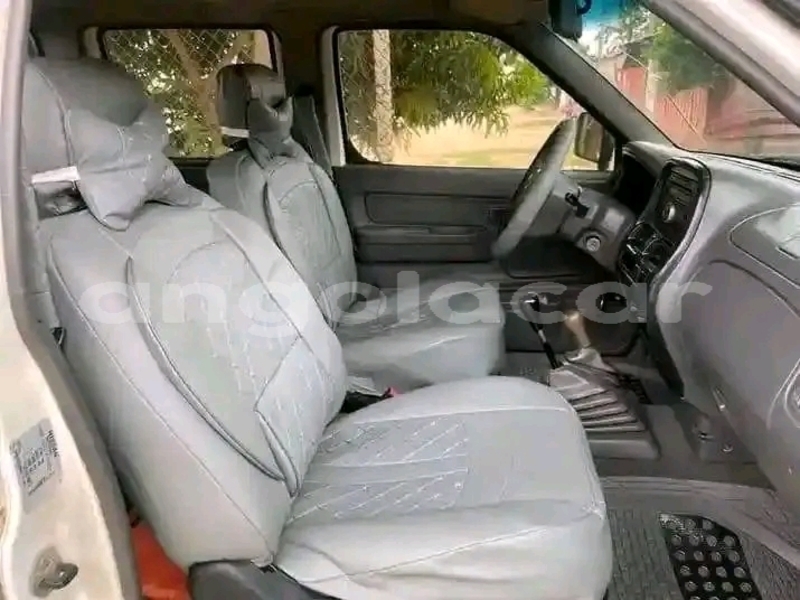 Big with watermark nissan hardbody luanda province luanda 38789
