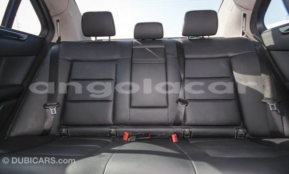 Comprar Importar Mercedes-Benz 200 Branco Carro em Import - Dubai em Bengo Province Comprar Importar Mercedes-Benz 200 Branco Carro em Import - Dubai em Bengo Province