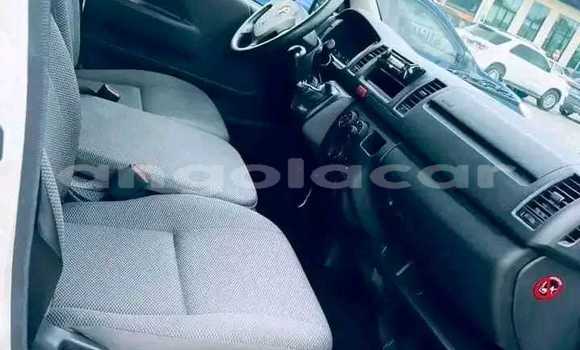 Comprar Usado Toyota Hiace Branco Carro em Luanda em Luanda Province Comprar Usado Toyota Hiace Branco Carro em Luanda em Luanda Province