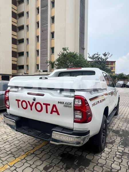 Big with watermark toyota hilux luanda province luanda 38805