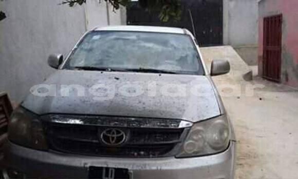 Comprar Usado Toyota Fortuner Prata Carro em Luanda em Luanda Province Comprar Usado Toyota Fortuner Prata Carro em Luanda em Luanda Province
