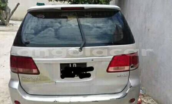 Comprar Usado Toyota Fortuner Prata Carro em Luanda em Luanda Province Comprar Usado Toyota Fortuner Prata Carro em Luanda em Luanda Province