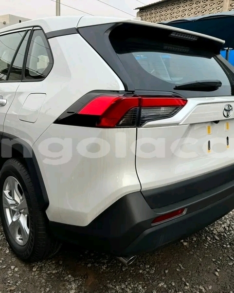 Big with watermark toyota rav4 luanda province luanda 38888