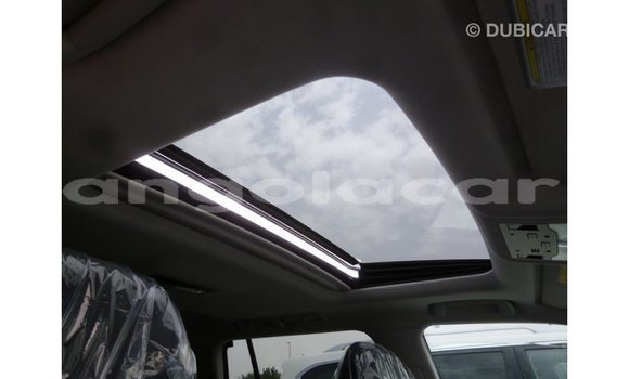 Comprar Importar Lexus LX Branco Carro em Import - Dubai em Bengo Province Comprar Importar Lexus LX Branco Carro em Import - Dubai em Bengo Province