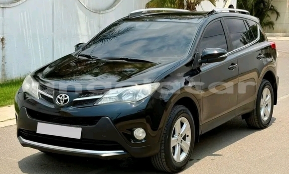Comprar Usado Toyota RAV4 Preto Carro em Luanda em Luanda Province Comprar Usado Toyota RAV4 Preto Carro em Luanda em Luanda Province