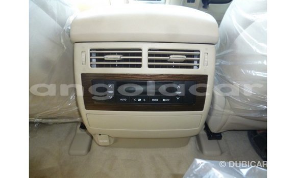 Acheter Import Voiture Toyota Land Cruiser Blanc à Import - Dubai, Province de Bengo Acheter Import Voiture Toyota Land Cruiser Blanc à Import - Dubai, Province de Bengo