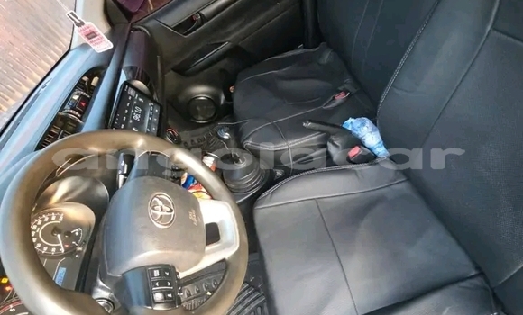 Comprar Usado Toyota Hiluxe Revo Bege Carro em Luanda em Luanda Province Comprar Usado Toyota Hiluxe Revo Bege Carro em Luanda em Luanda Province