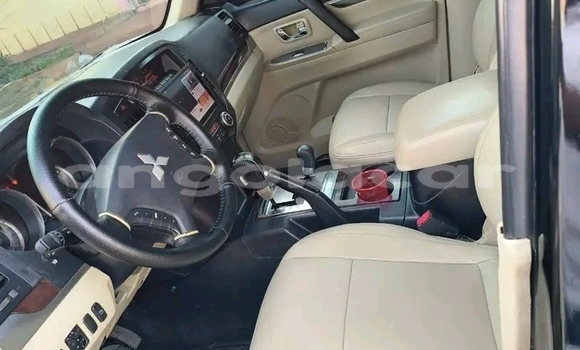 Comprar Usado Mitsubishi Pajero Preto Carro em Luanda em Luanda Province Comprar Usado Mitsubishi Pajero Preto Carro em Luanda em Luanda Province