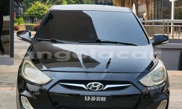Comprar Usado Hyundai Accent Preto Carro em Luanda em Luanda Province