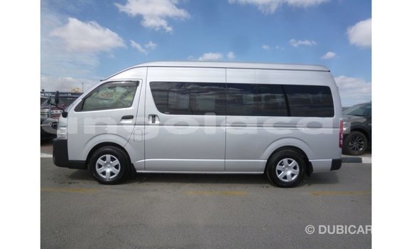 Comprar Importar Toyota Hiace Outro Carro em Import - Dubai em Bengo Province Comprar Importar Toyota Hiace Outro Carro em Import - Dubai em Bengo Province