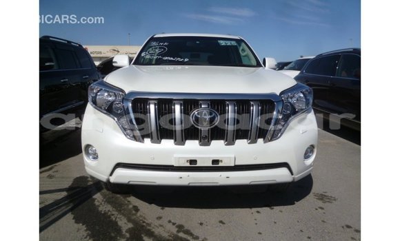 Comprar Importar Toyota Prado Branco Carro em Import - Dubai em Bengo Province Comprar Importar Toyota Prado Branco Carro em Import - Dubai em Bengo Province