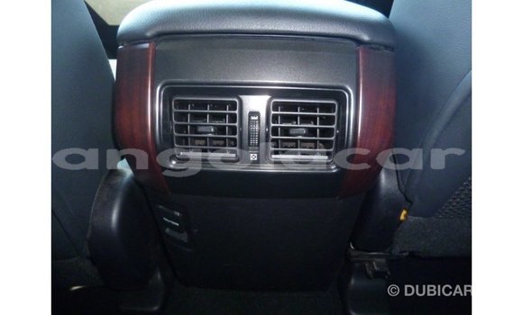 Comprar Importar Toyota Prado Branco Carro em Import - Dubai em Bengo Province Comprar Importar Toyota Prado Branco Carro em Import - Dubai em Bengo Province