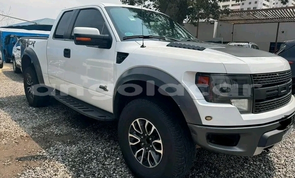 Comprar Usado Ford F–150 Branco Carro em Luanda em Luanda Province
