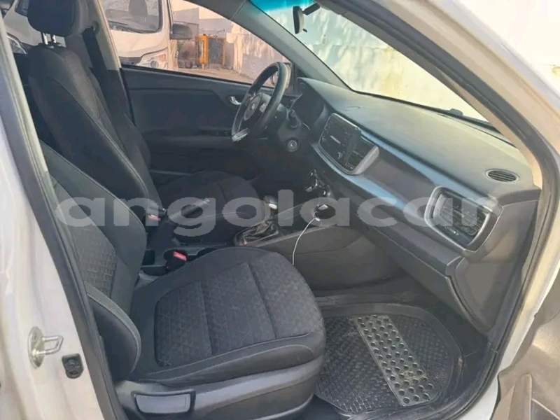 Big with watermark kia rio luanda province luanda 39065