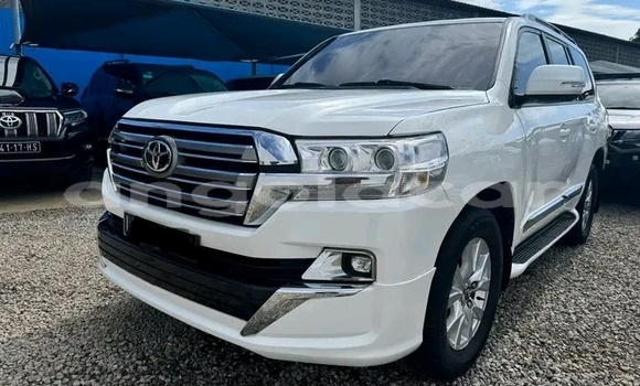 Acheter Occasion Voiture Toyota Land Cruiser Blanc à Luanda, Province de Luanda