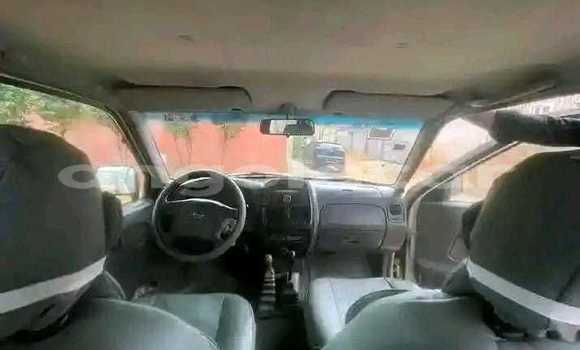 Buy Used Nissan Hardbody White Car in Luanda in Luanda Province Buy Used Nissan Hardbody White Car in Luanda in Luanda Province