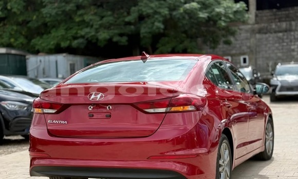 Comprar Usado Hyundai Elantra Vermelho Carro em Luanda em Luanda Province Comprar Usado Hyundai Elantra Vermelho Carro em Luanda em Luanda Province