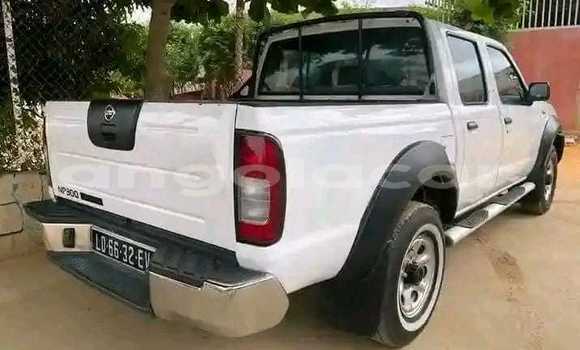 Comprar Usado Nissan Hardbody Branco Carro em Luanda em Luanda Province Comprar Usado Nissan Hardbody Branco Carro em Luanda em Luanda Province
