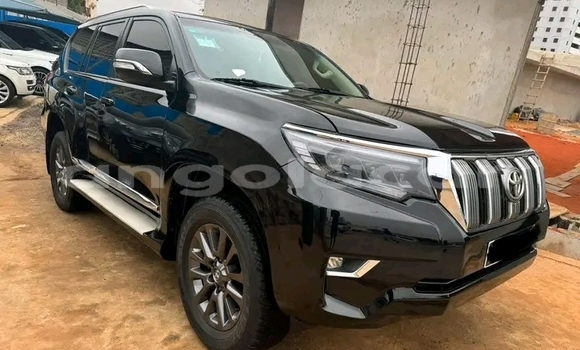 Buy Used Toyota Land Cruiser Prado Black Car in Luanda in Luanda Province