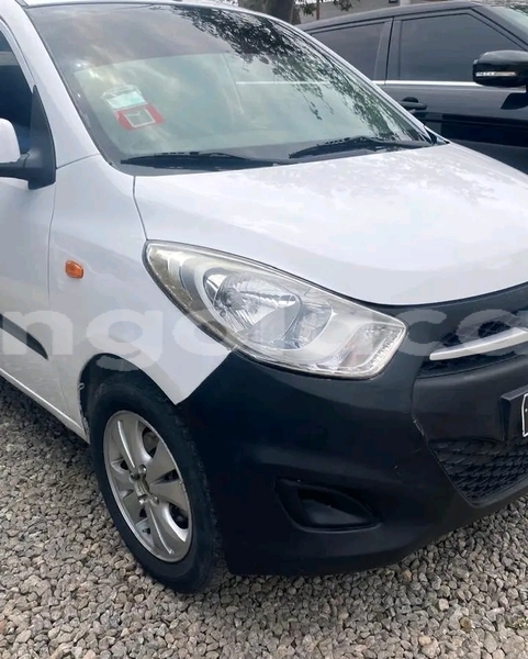 Big with watermark hyundai i10 luanda province luanda 39126