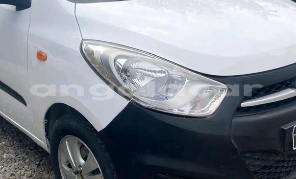 Comprar Usado Hyundai i10 Branco Carro em Luanda em Luanda Province Comprar Usado Hyundai i10 Branco Carro em Luanda em Luanda Province