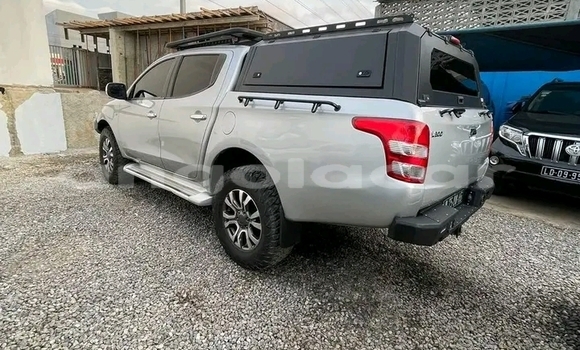 Buy Used Mitsubishi L200 Silver Car in Luanda in Luanda Province Buy Used Mitsubishi L200 Silver Car in Luanda in Luanda Province
