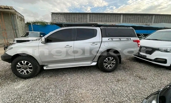 Buy Used Mitsubishi L200 Silver Car in Luanda in Luanda Province Buy Used Mitsubishi L200 Silver Car in Luanda in Luanda Province